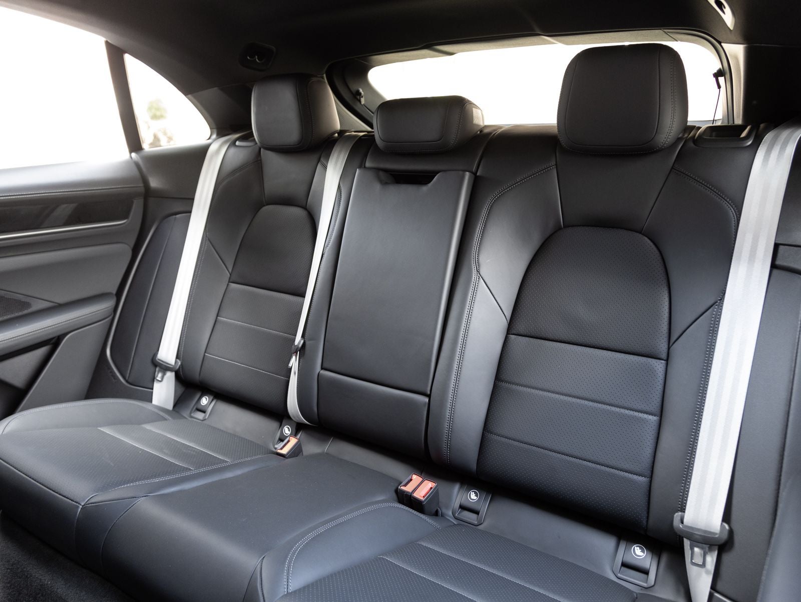 2025 Porsche Macan Macan Electric