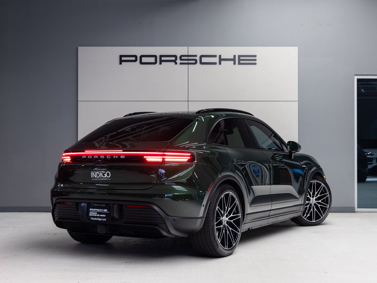2025 Porsche Macan Macan Electric