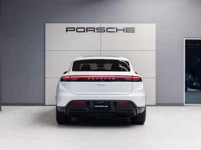 2026 Porsche Macan Electric