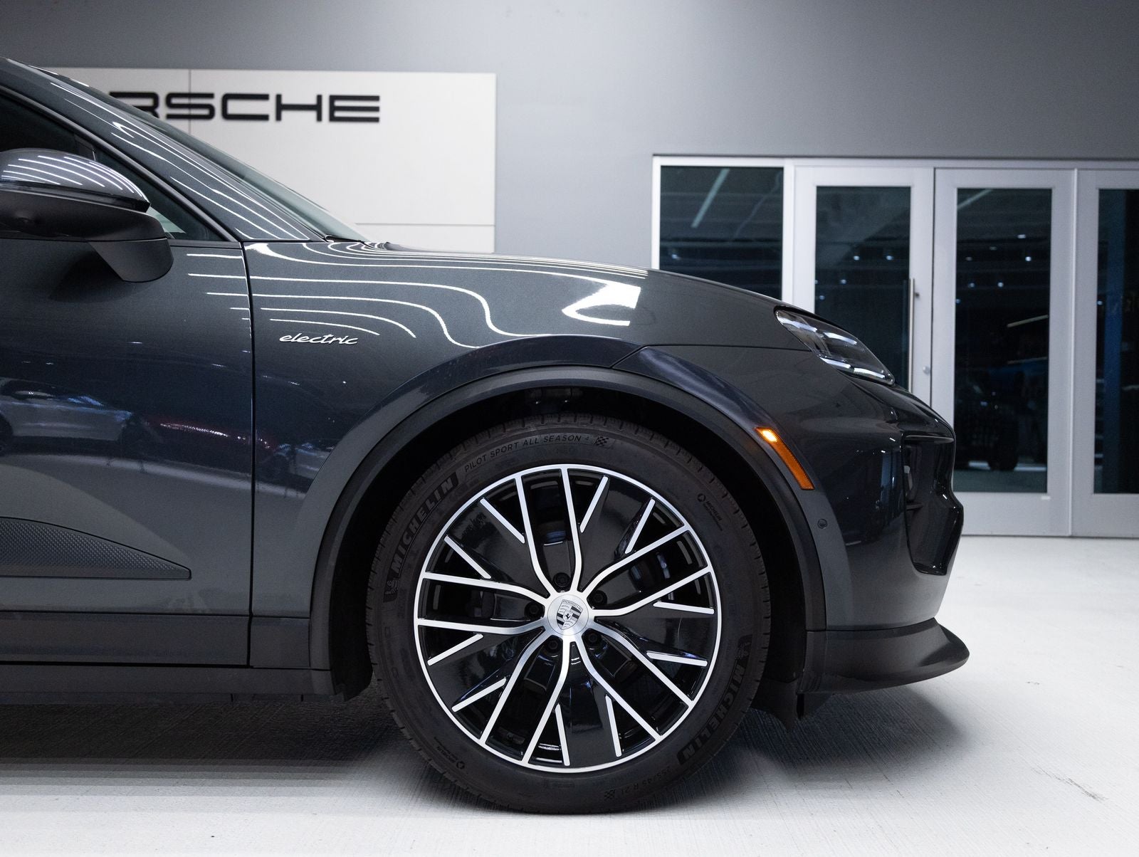 2025 Porsche Macan Electric