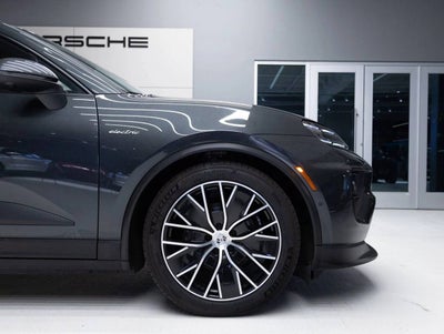 2025 Porsche Macan Electric