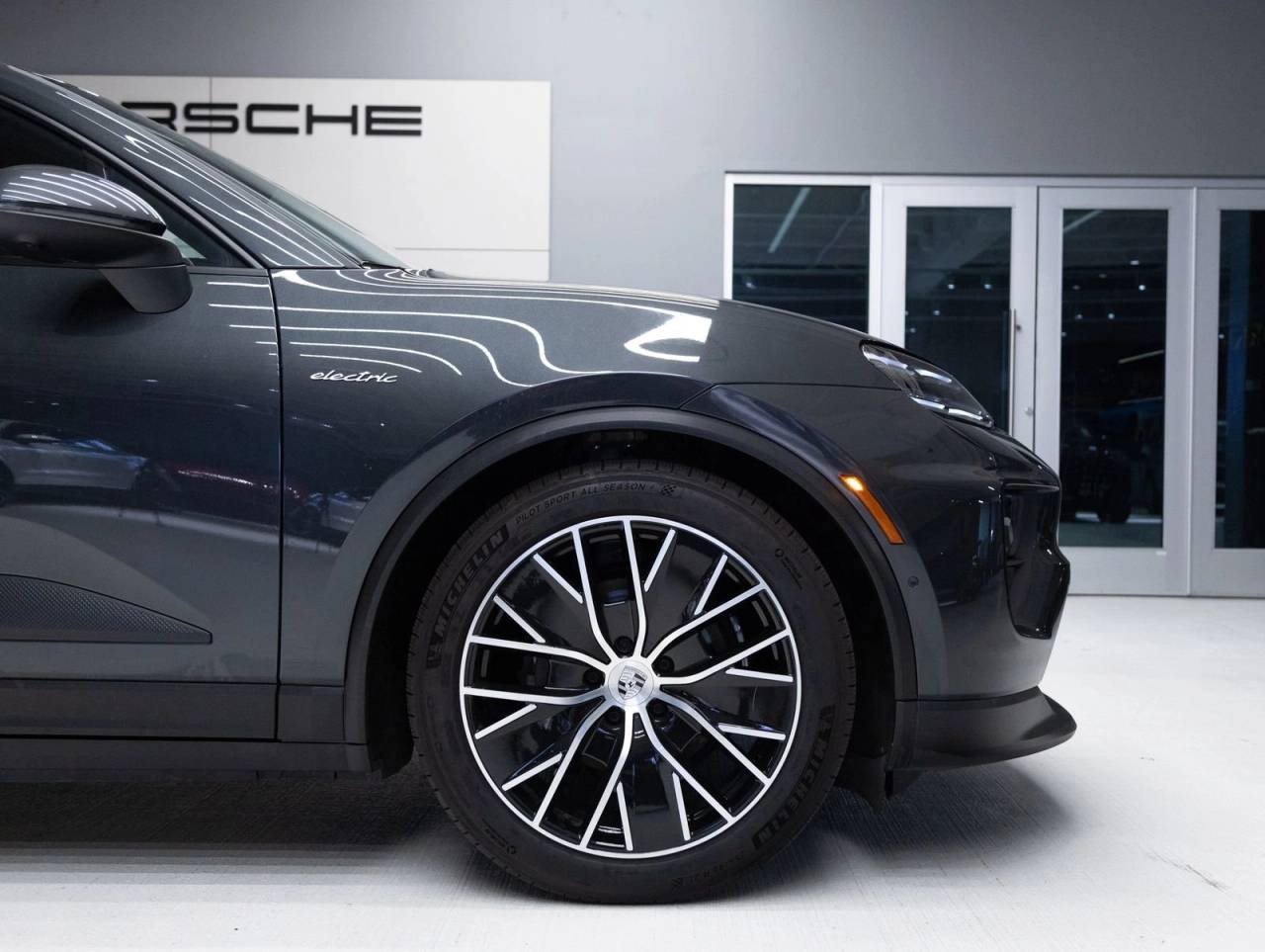 2025 Porsche Macan Electric