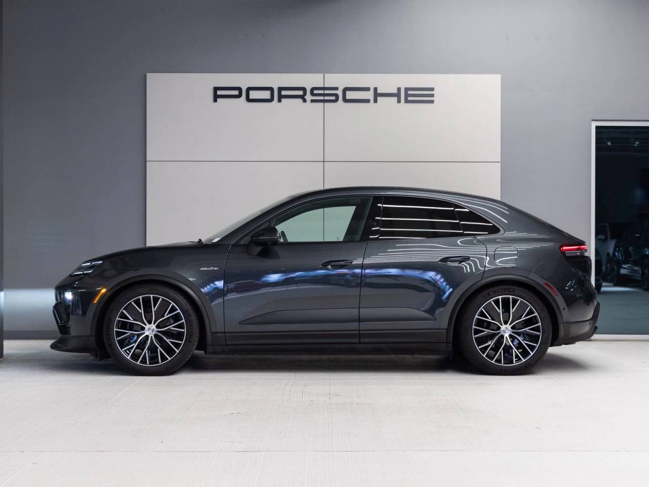 2025 Porsche Macan Electric