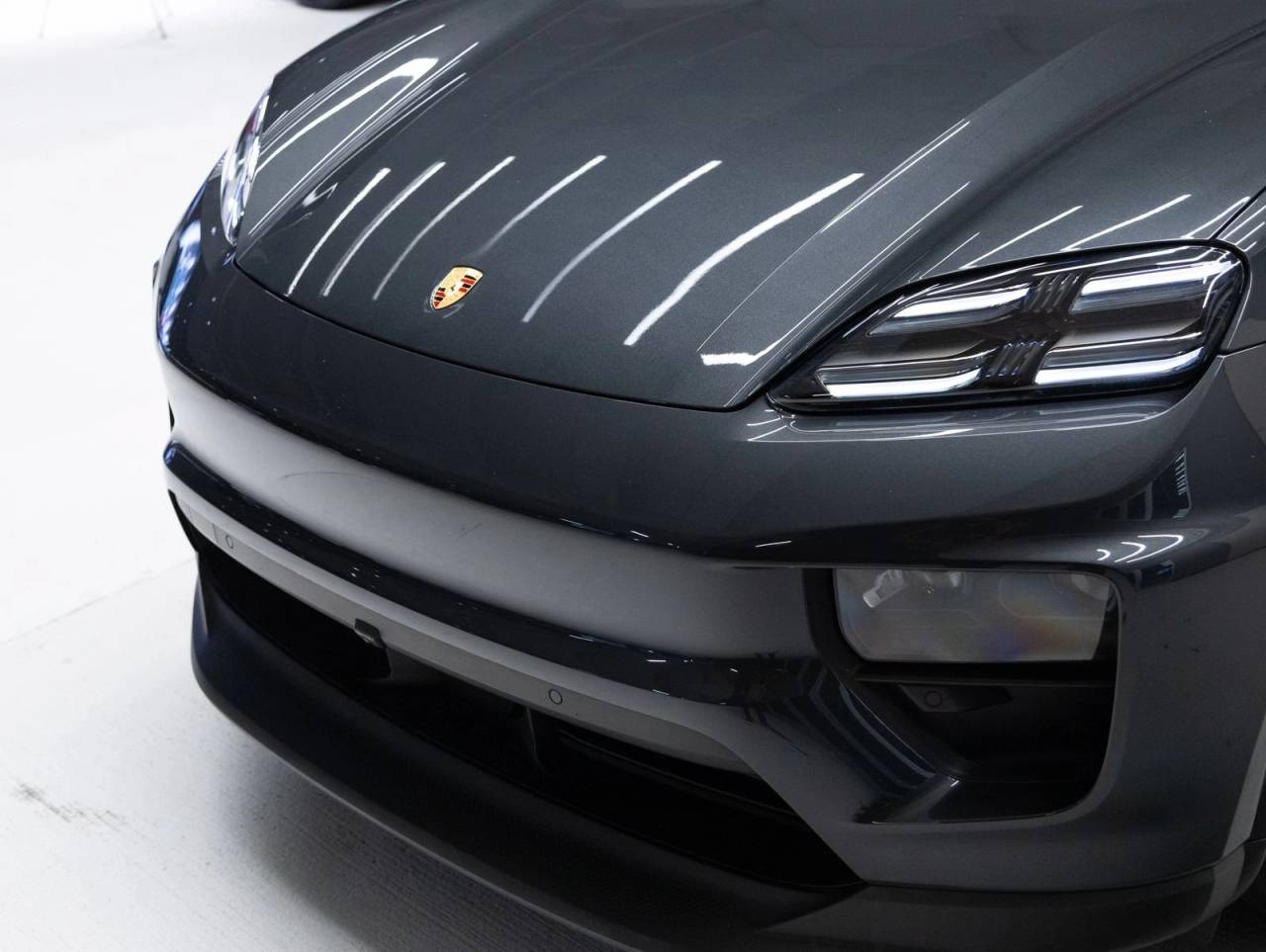 2025 Porsche Macan Electric