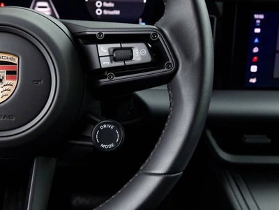 2025 Porsche Macan Electric