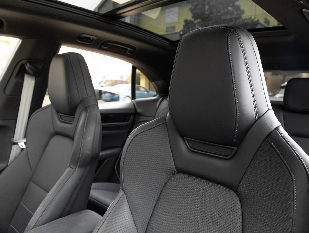 2025 Porsche Macan Electric