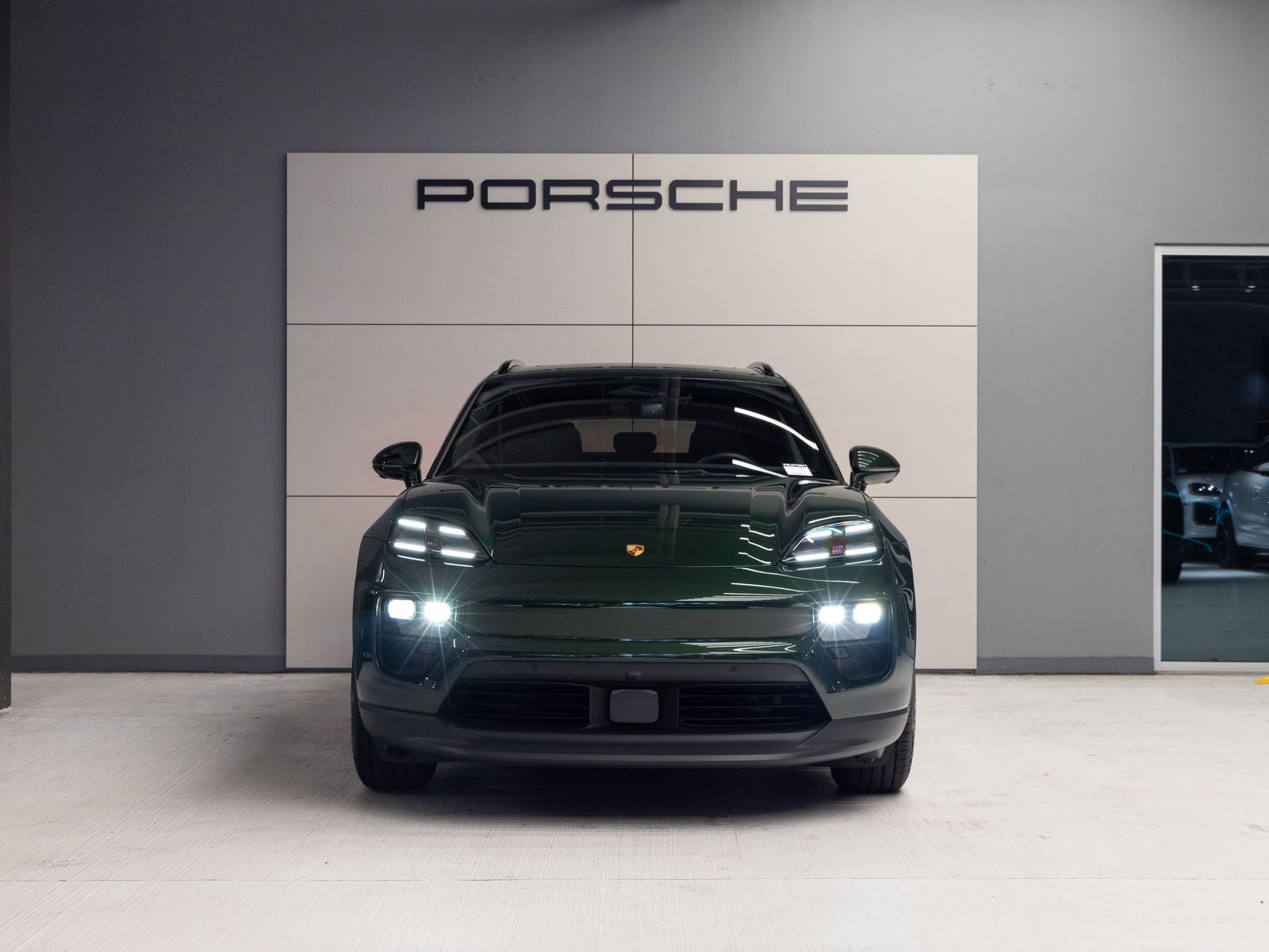 2025 Porsche Macan Electric