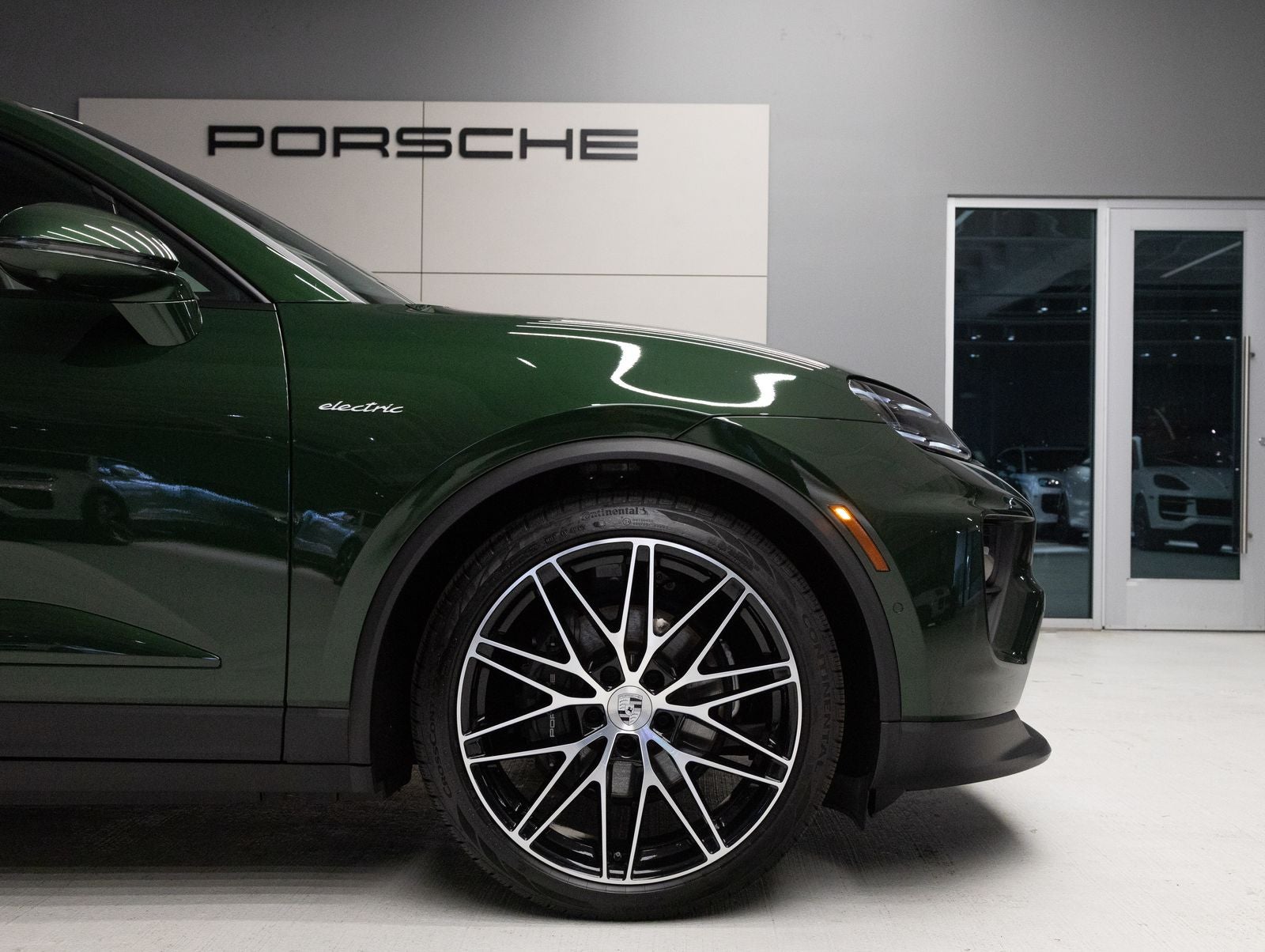 2025 Porsche Macan Electric