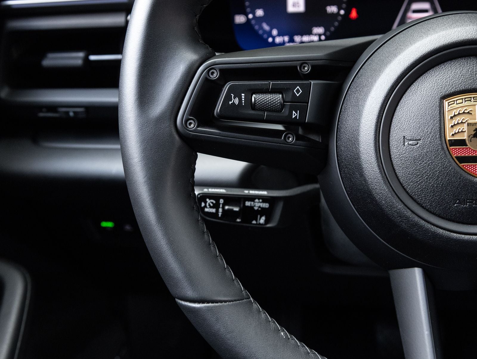 2025 Porsche Macan Electric