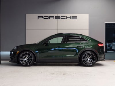 2025 Porsche Macan Electric