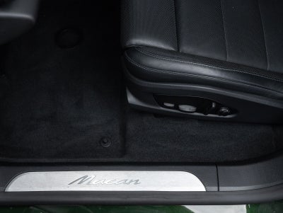 2025 Porsche Macan Electric