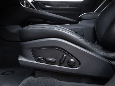 2025 Porsche Macan Electric