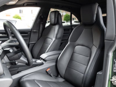 2025 Porsche Macan Electric