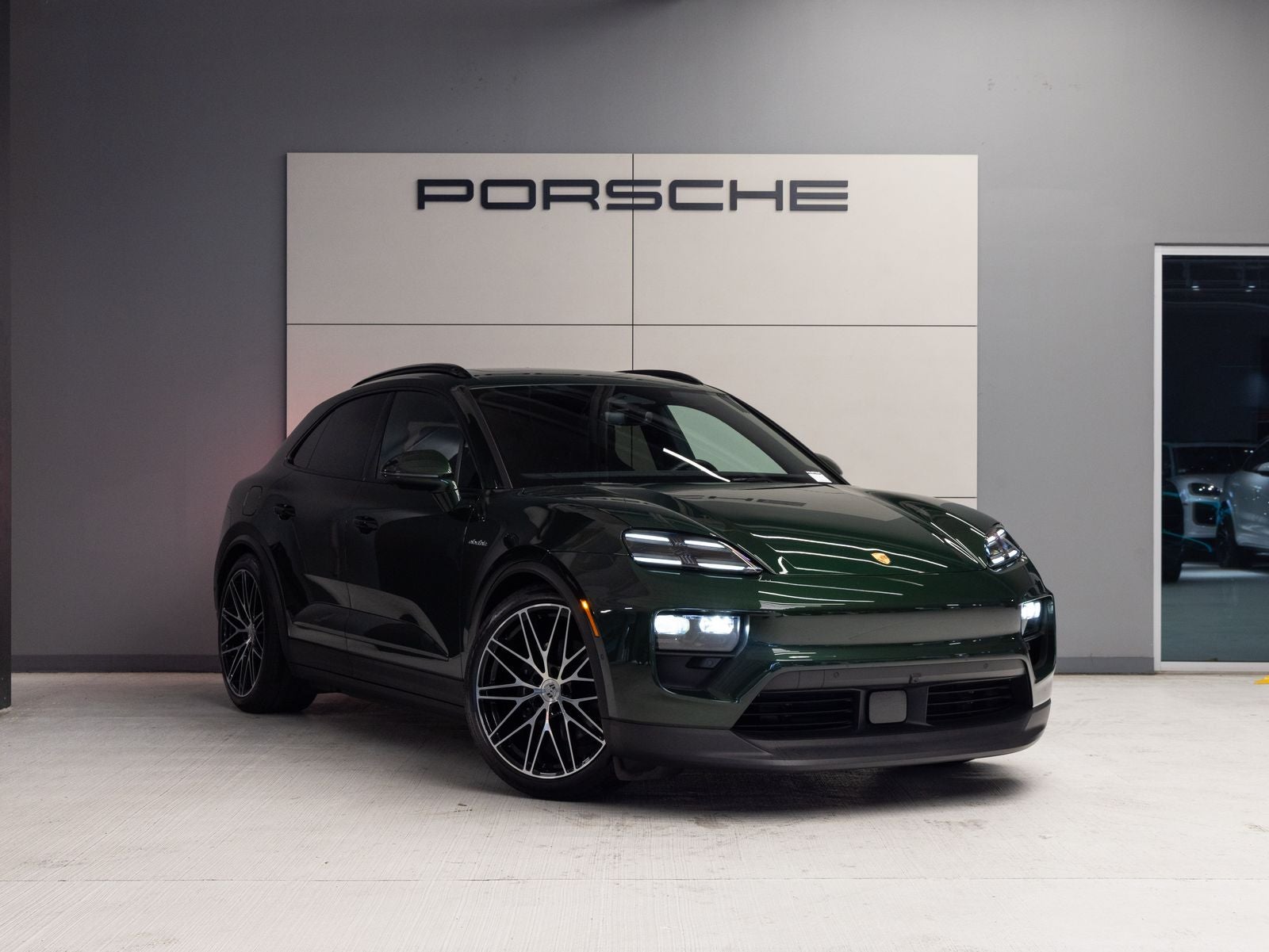 2025 Porsche Macan Electric