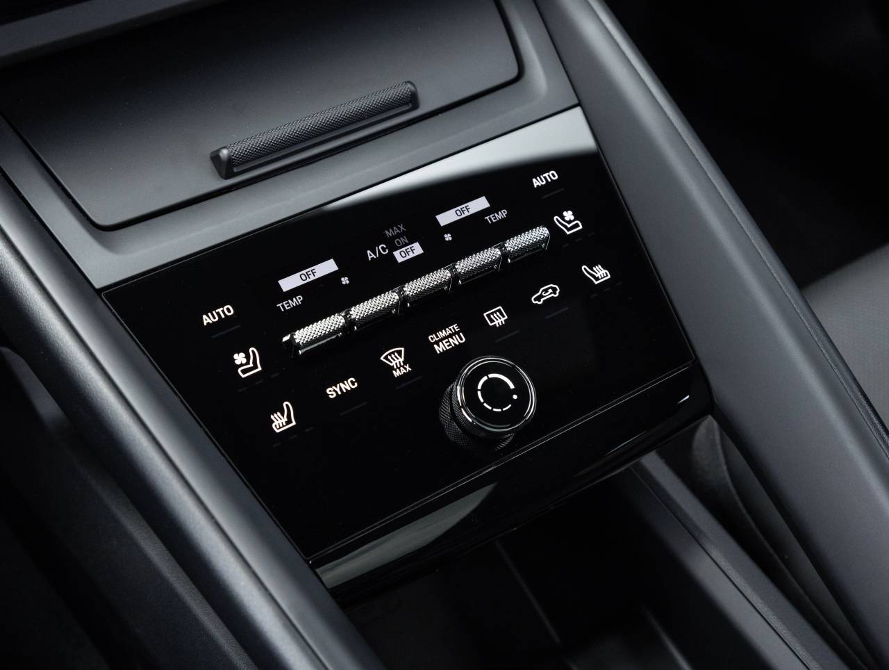 2025 Porsche Macan Electric