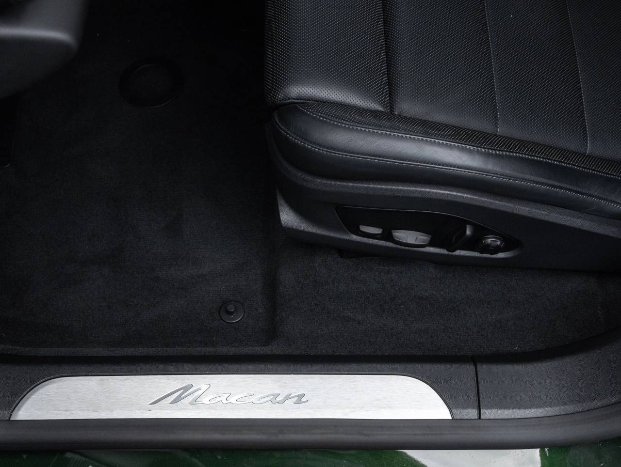 2025 Porsche Macan Electric