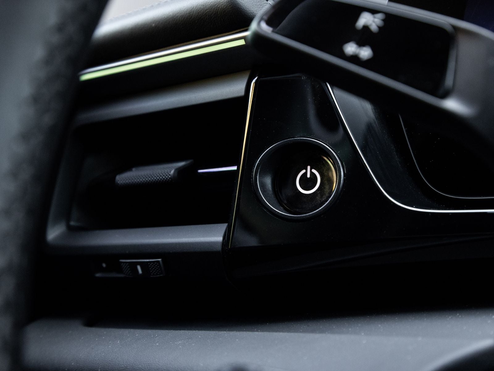 2025 Porsche Macan Macan Electric