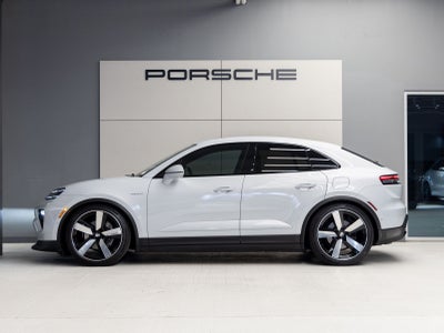 2025 Porsche Macan Macan Electric
