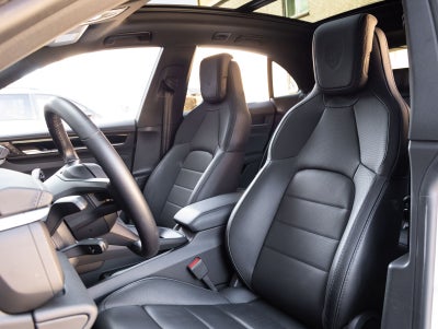 2025 Porsche Macan Macan Electric