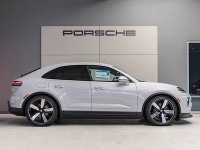 2025 Porsche Macan Macan Electric