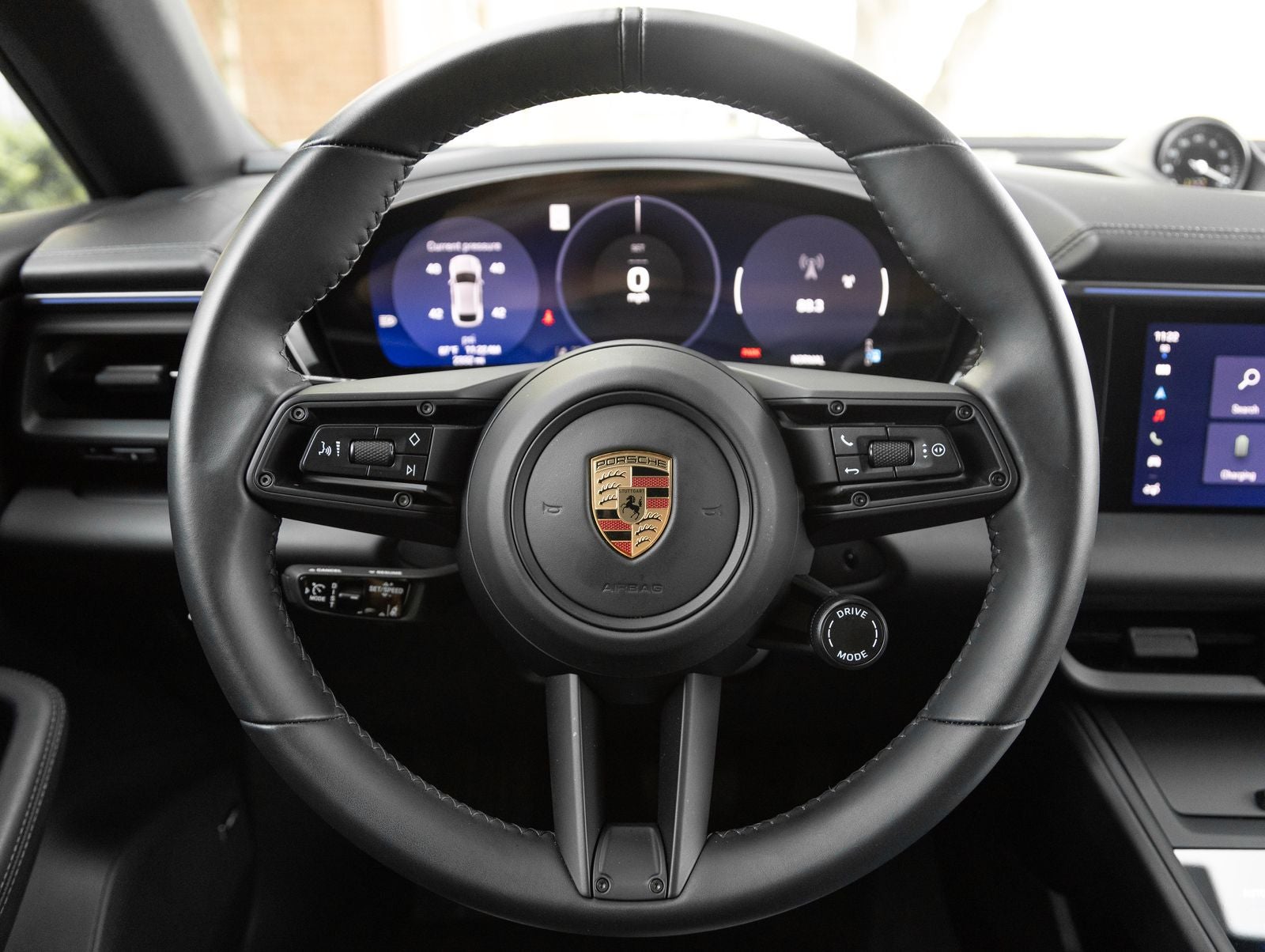 2025 Porsche Macan Electric