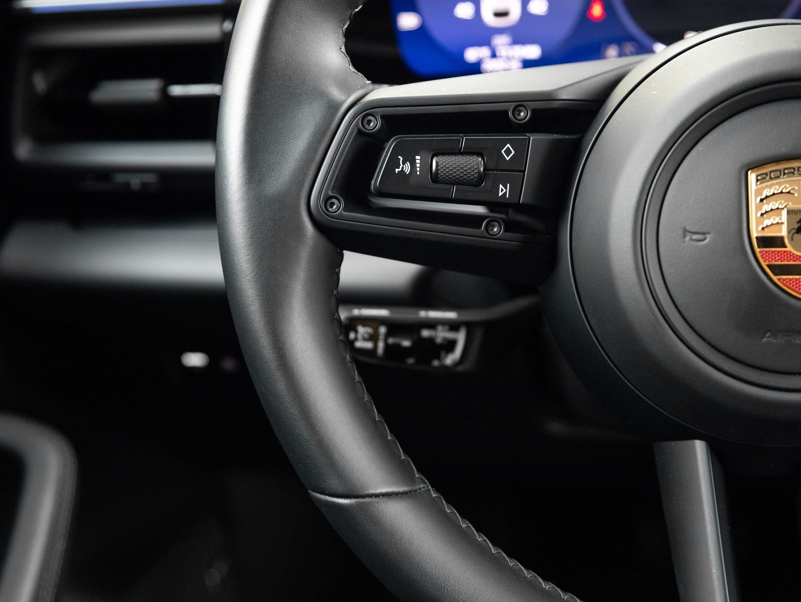 2025 Porsche Macan Electric