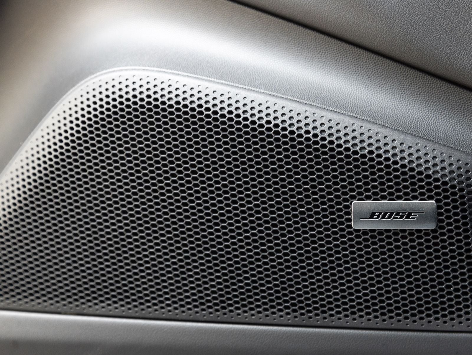 2025 Porsche Macan Electric