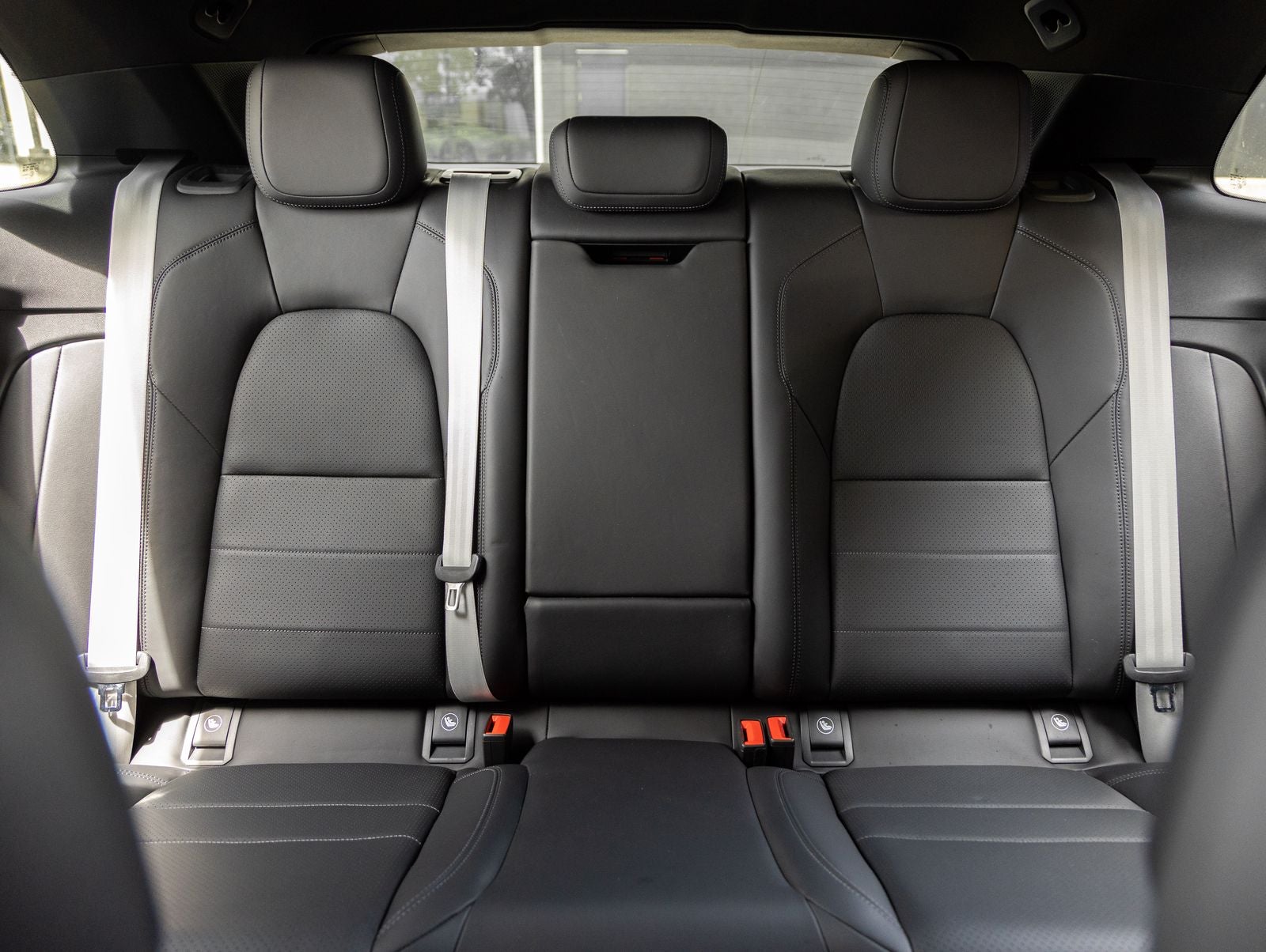 2025 Porsche Macan Electric