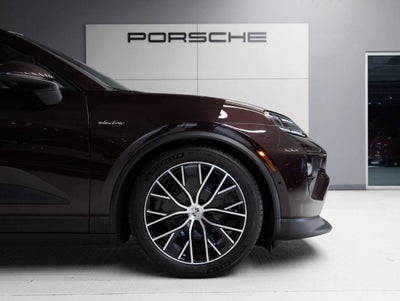 2025 Porsche Macan Electric