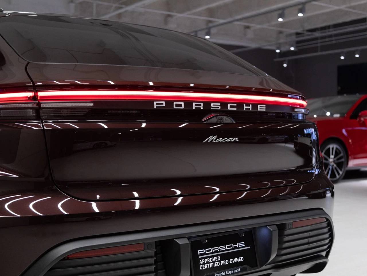 2025 Porsche Macan Electric