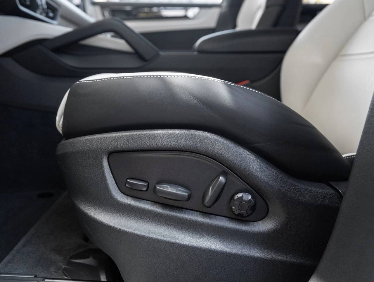 2026 Porsche Cayenne E-Hybrid