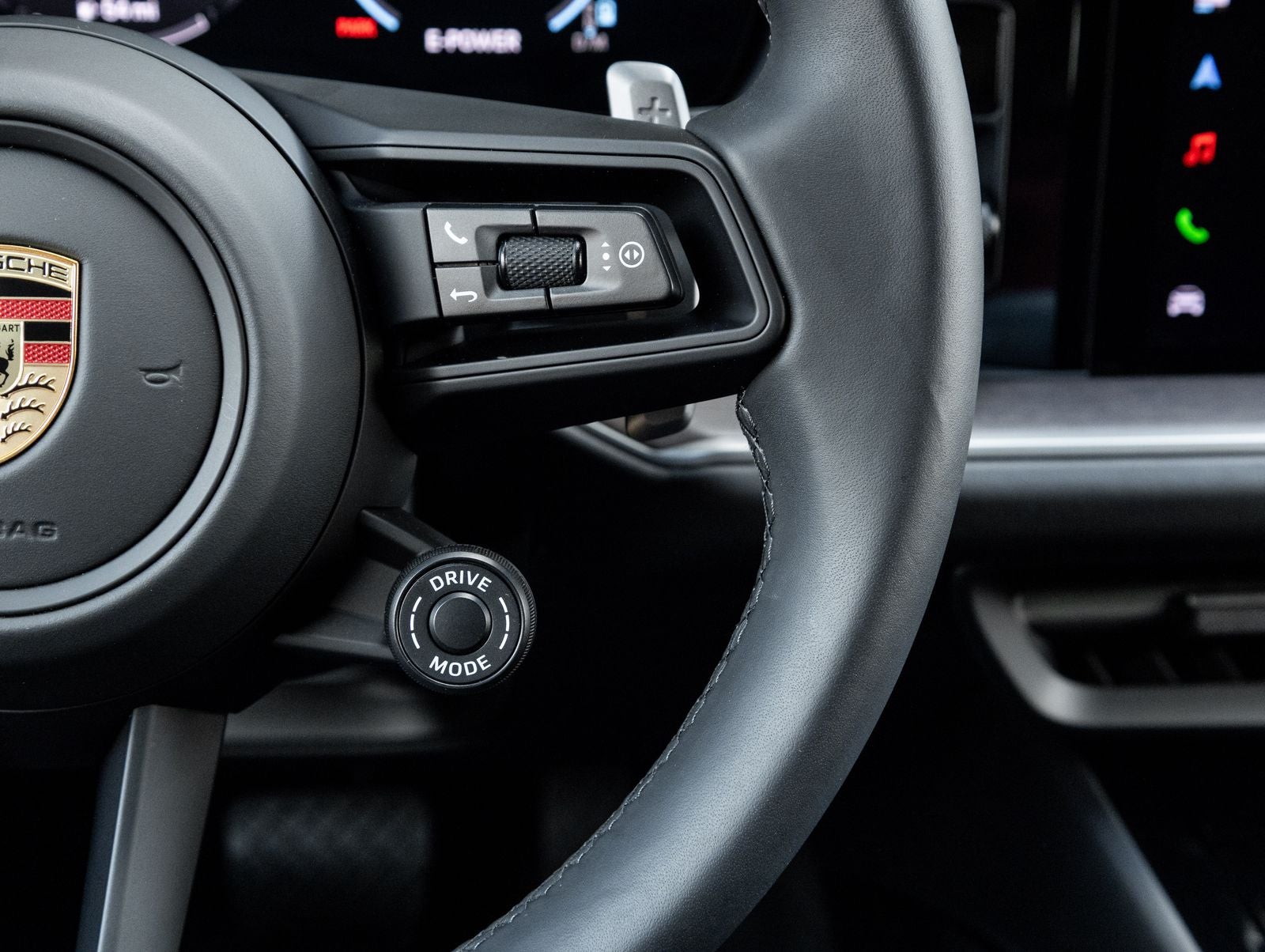 2025 Porsche Cayenne E-Hybrid