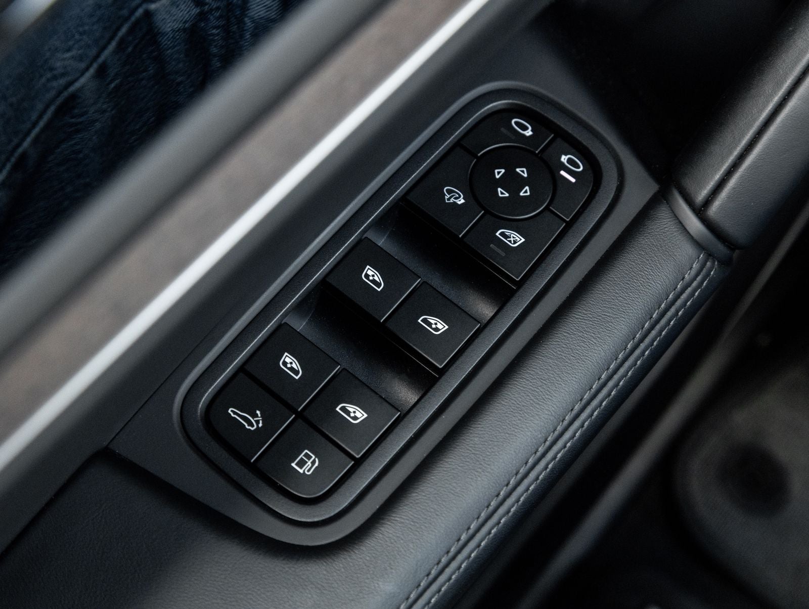 2025 Porsche Cayenne E-Hybrid