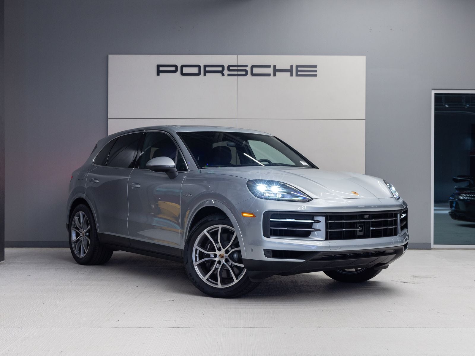 2025 Porsche Cayenne E-Hybrid