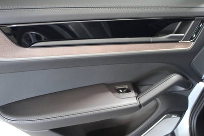 2025 Porsche Cayenne E-Hybrid