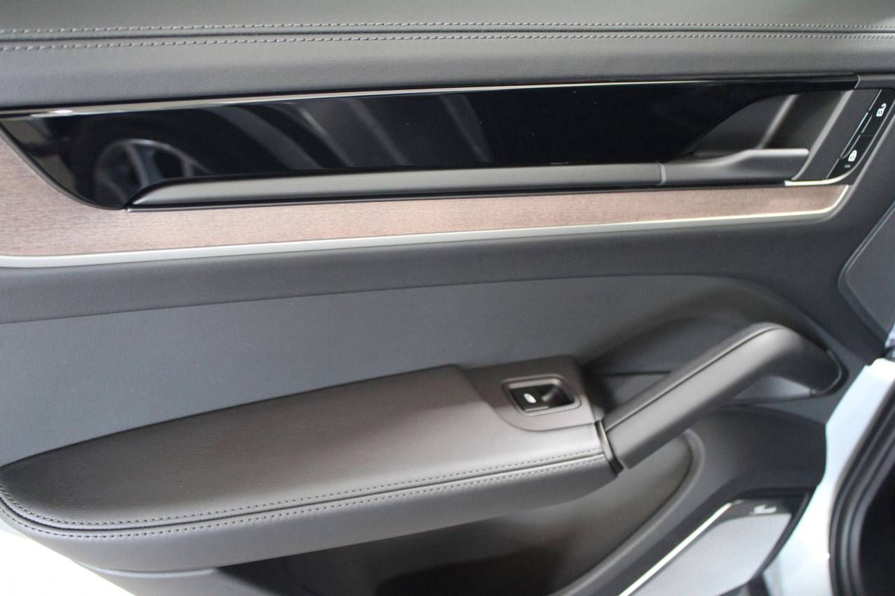 2025 Porsche Cayenne E-Hybrid