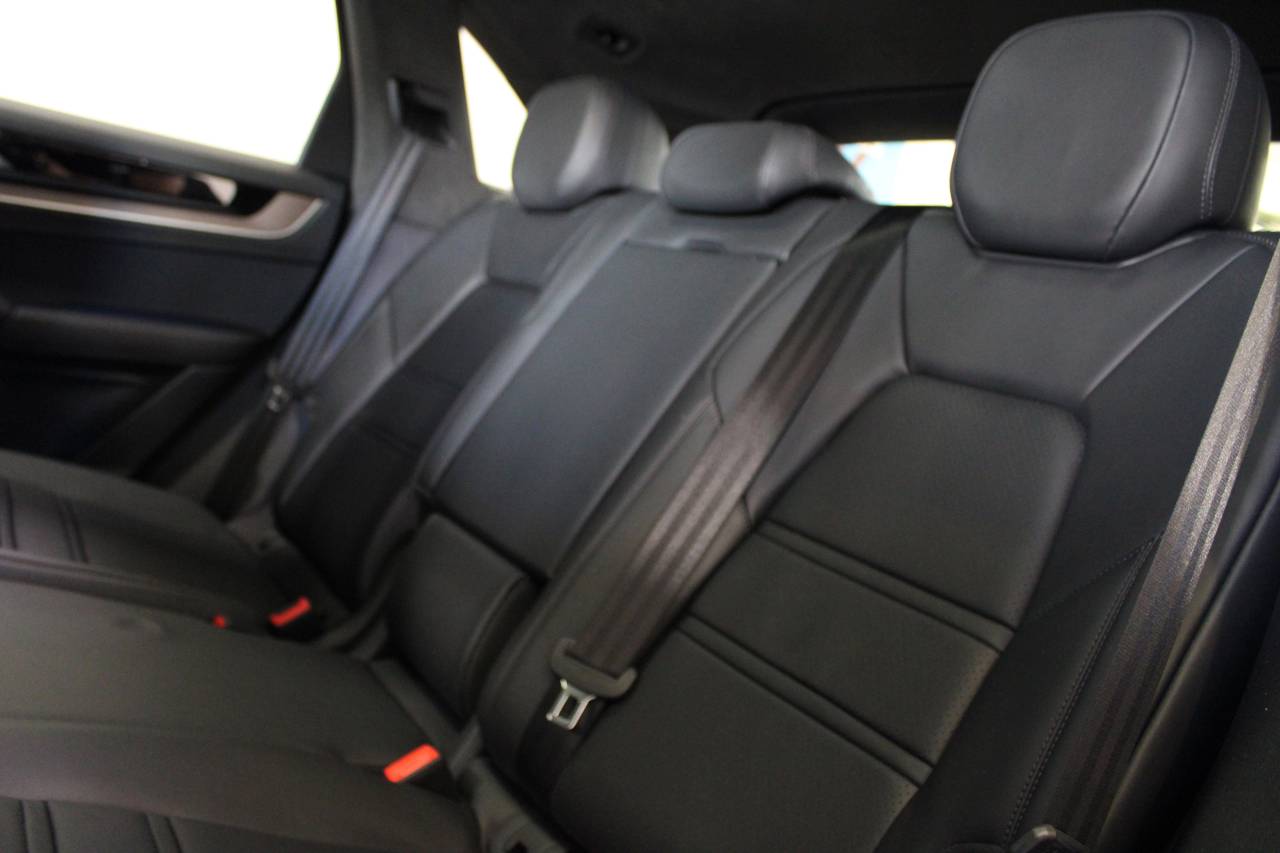 2025 Porsche Cayenne E-Hybrid