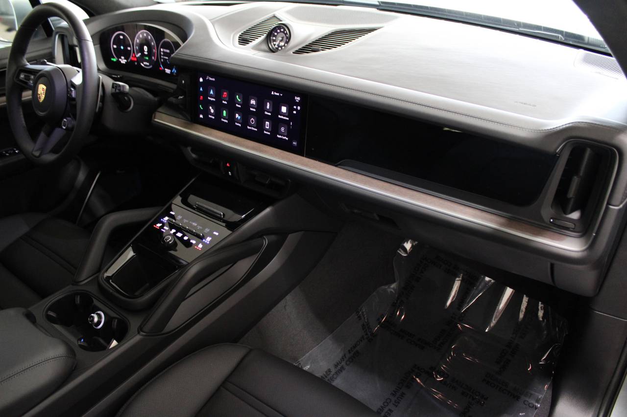 2025 Porsche Cayenne E-Hybrid