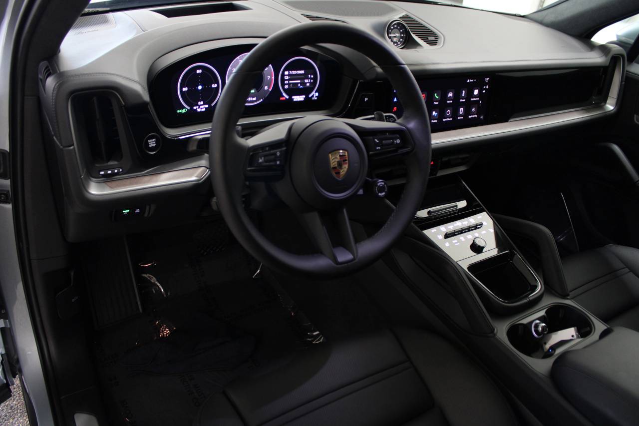 2025 Porsche Cayenne E-Hybrid