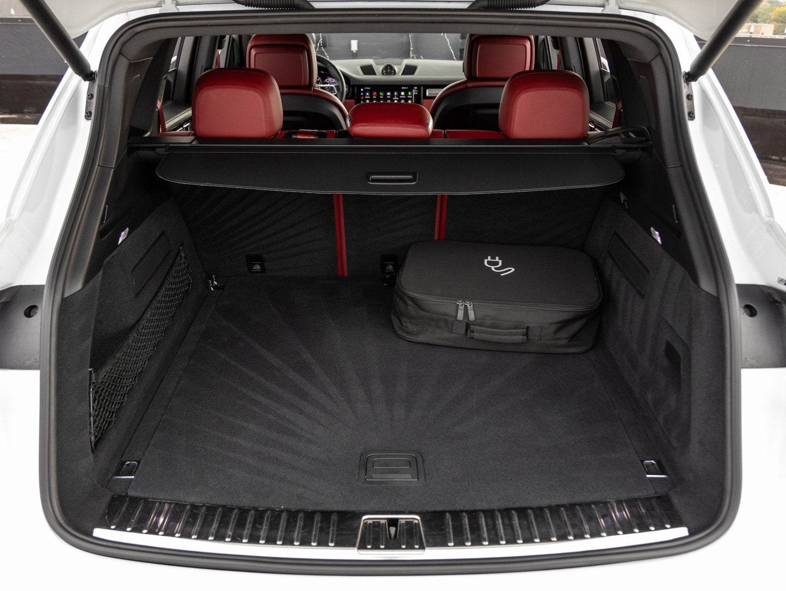 2023 Porsche Cayenne Cayenne E-Hybrid Platinum Edition (MY23)