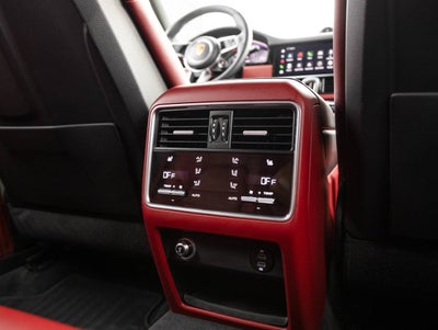 2023 Porsche Cayenne Cayenne E-Hybrid Platinum Edition (MY23)