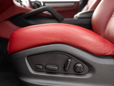 2023 Porsche Cayenne Cayenne E-Hybrid Platinum Edition (MY23)