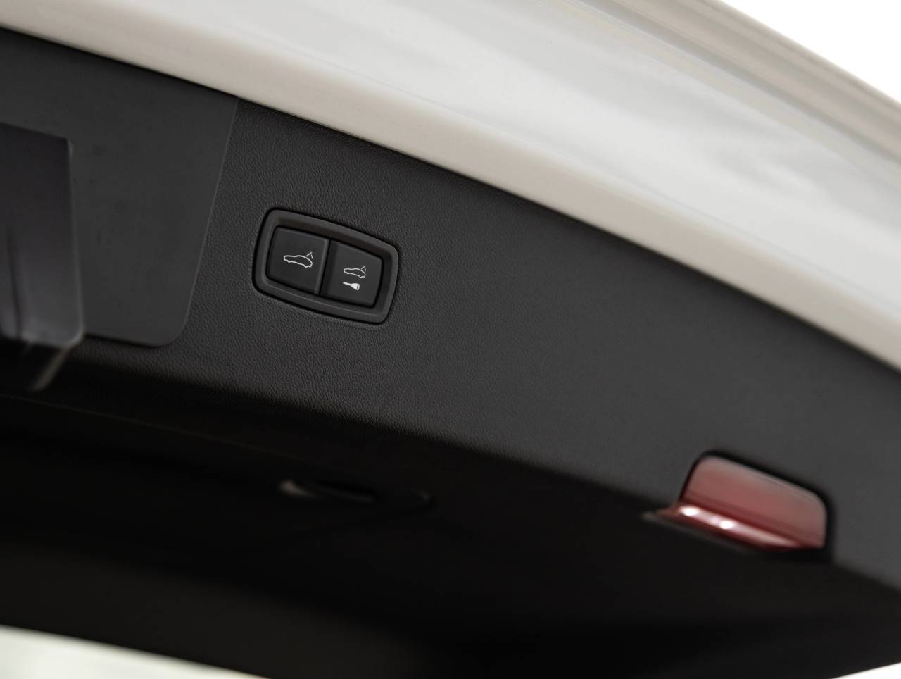 2023 Porsche Cayenne Cayenne E-Hybrid Platinum Edition (MY23)