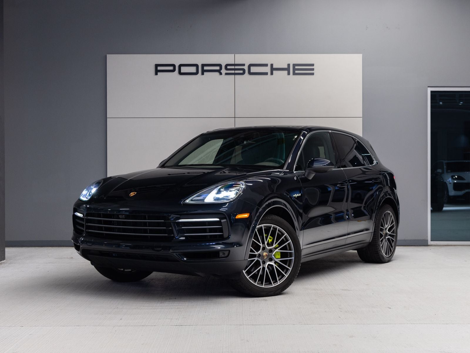 2023 Porsche Cayenne E-Hybrid