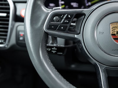 2023 Porsche Cayenne E-Hybrid