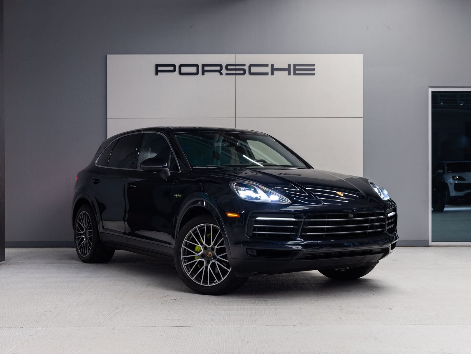 2023 Porsche Cayenne E-Hybrid