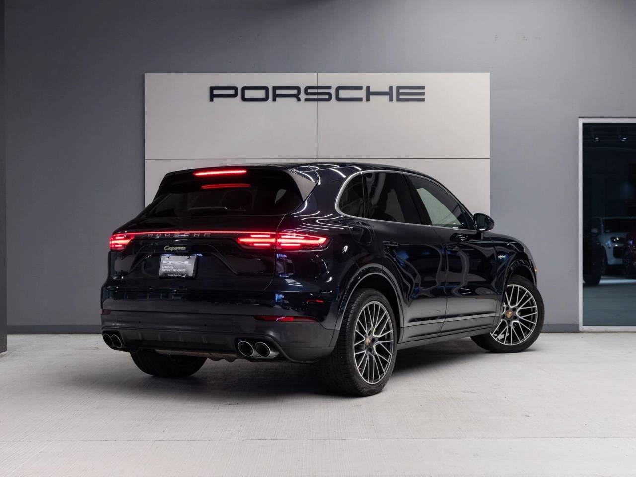 2023 Porsche Cayenne E-Hybrid