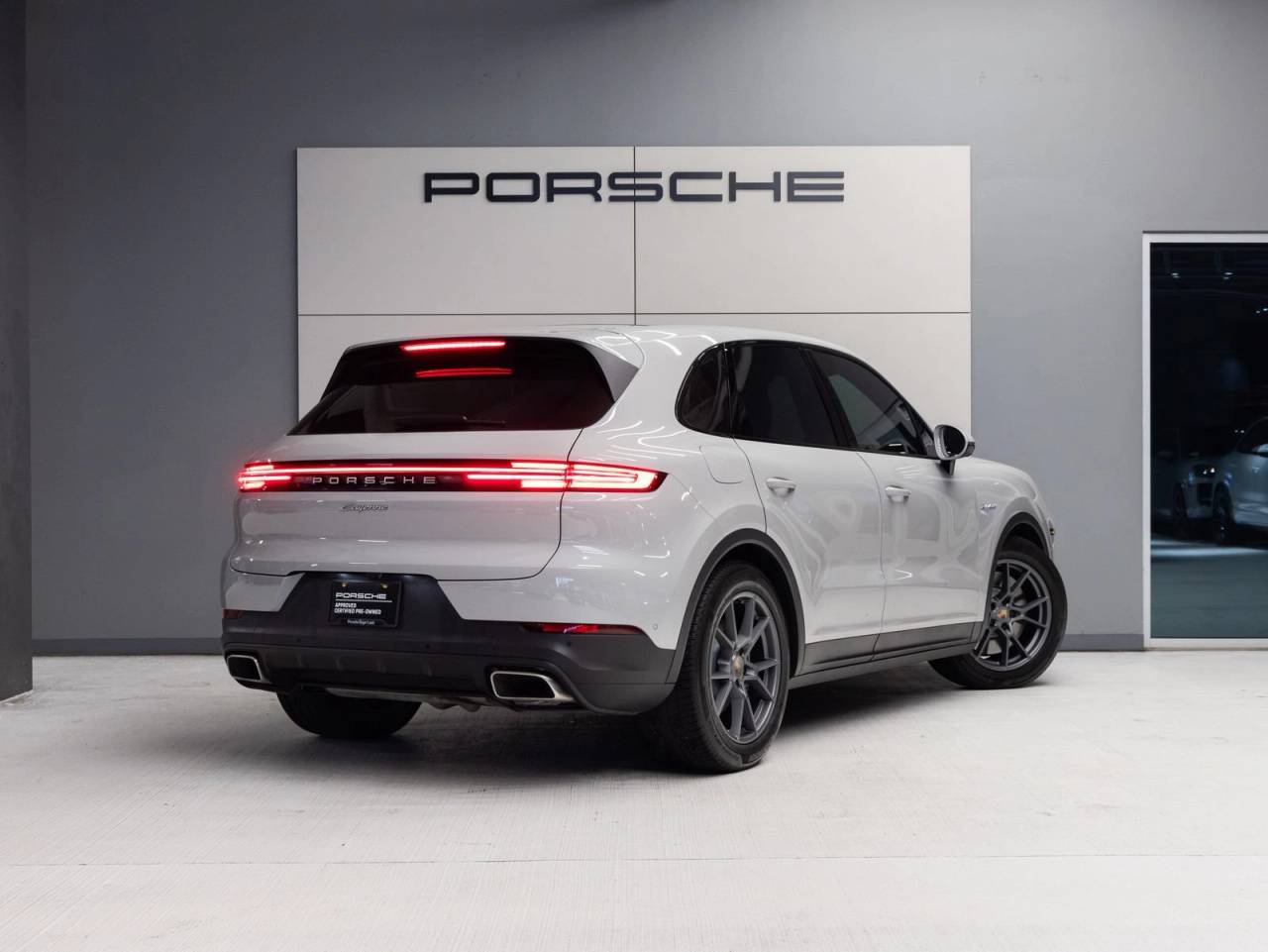 2025 Porsche Cayenne Cayenne E-Hybrid