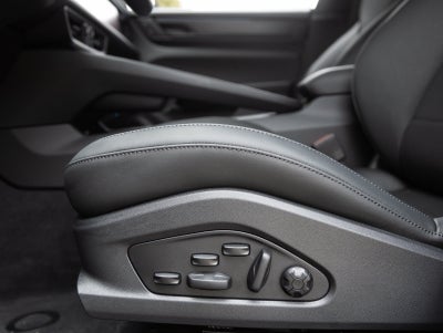 2026 Porsche Macan Macan GTS Electric