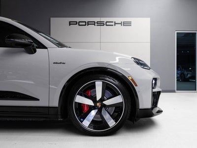 2026 Porsche Macan Macan GTS Electric